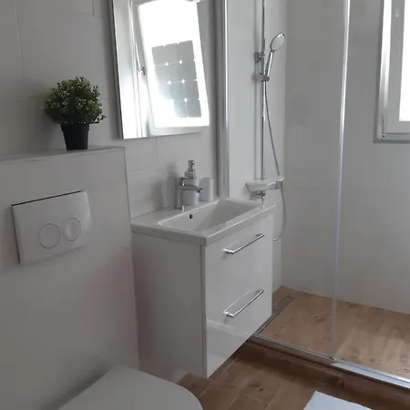 Blaslov Family Zára