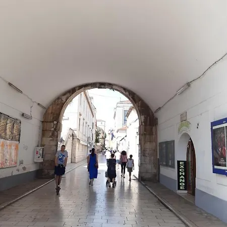 Blaslov Family Lägenhet Zadar